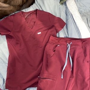 FIGS XXS burgundy scrubs set